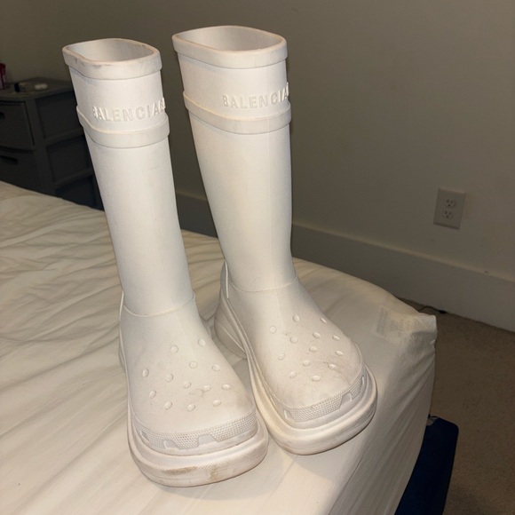 Balenciaga Croc Boot in White - Picture 1 of 7